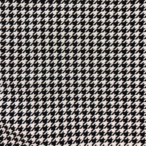 [130] ZARA Black & White Mini Skirt - Picture 3 of 4